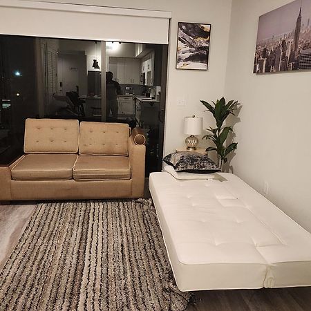 Lux Urban Retreat: Family-Friendly Staycation with Gym & EV Charging West Palm Beach Exterior photo